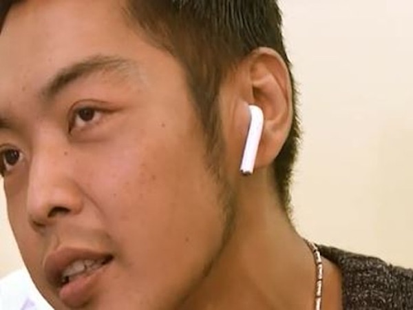 Nuốt nhầm tai nghe AirPods