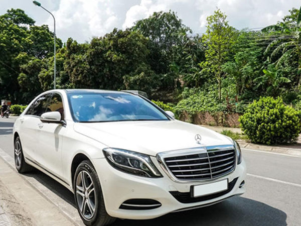 Xe sang, chung cư cao cấp bị ngân hàng thu giữ để siết nợ