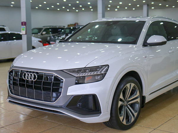 Audi Q8 - SUV phong cách coupe về Việt Nam