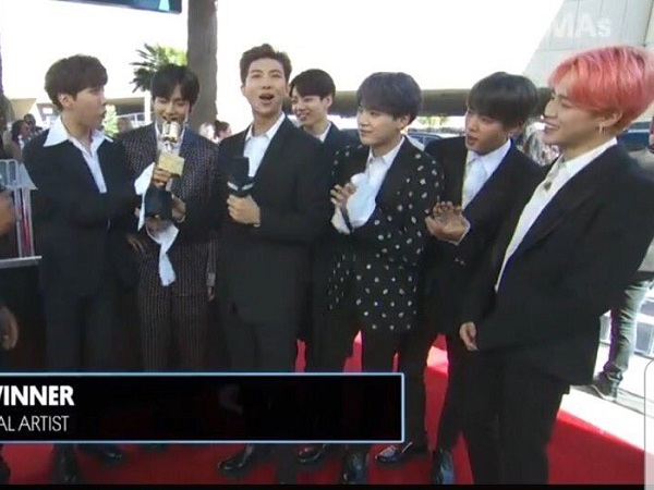 Chấn động: BTS vượt qua tất cả đối thủ lớn, lập nên kì tích 'trăm năm có một' tại Billboard Music Awards!