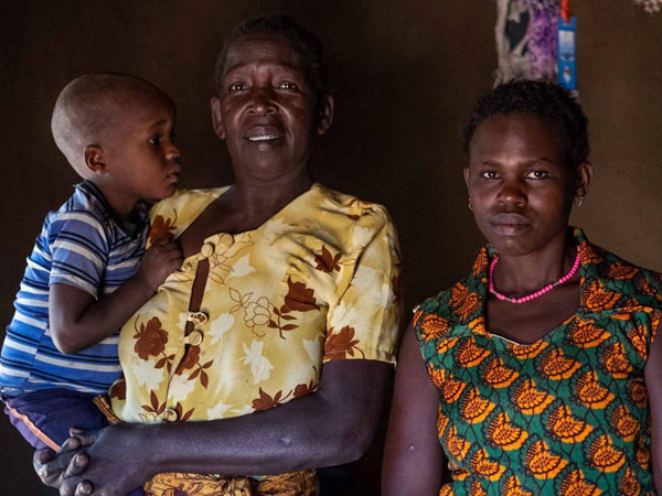 Gia đình không đàn ông: Phụ nữ Tanzania cưới nhau để tránh bạo hành