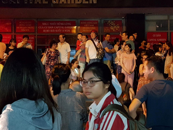 Nổ trạm biến áp ở chung cư Capital Garden, dân bỏ chạy tán loạn