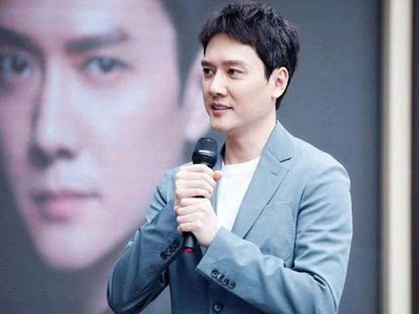 Từng là cậu ấm nhưng sau khi Triệu Lệ Dĩnh sinh quý tử, Phùng Thiệu Phong thay đổi như thế nào?