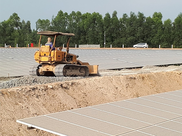 Đón nguồn điện vô tận: Giá rất cao, nỗi lo đáng sợ