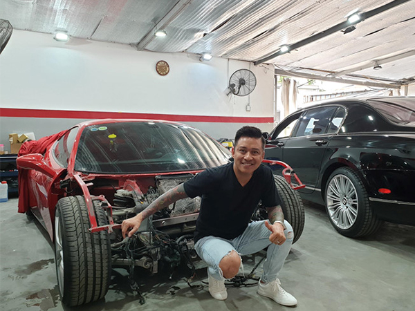 Siêu xe Ferrari 488 GTB của ca sĩ Tuấn Hưng sắp tái xuất sau tai nạn