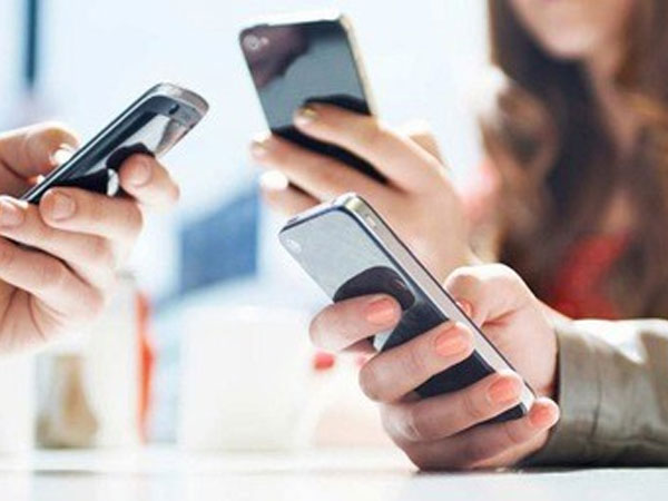 TP.HCM đề xuất đánh thuế tiêu thụ đặc biệt điện thoại di động: 'Không chấp nhận được'