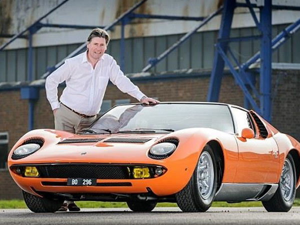 Siêu xe cổ Lamborghini Miura hồi sinh sau 50 năm 'mất tích'