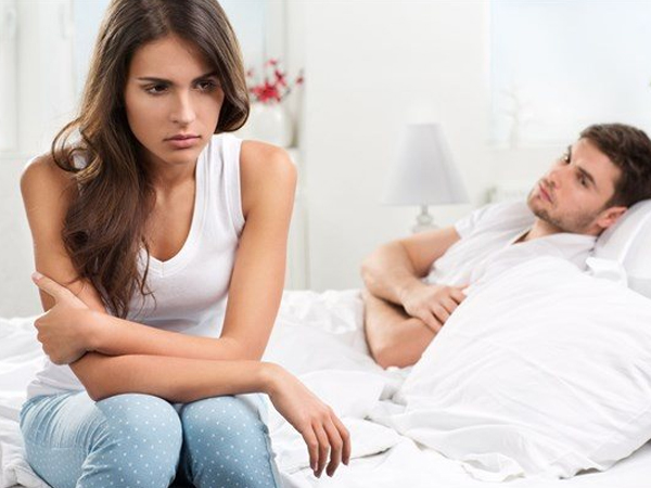 Vì sao chồng thích 'mặc áo mưa'?