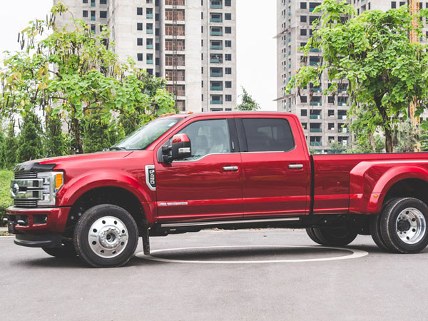 Cận cảnh Ford F-450 Limited Heavy Duty đầu tiên Việt Nam - 'Ông trùm' của làng bán tải có giá hơn 6 tỷ đồng