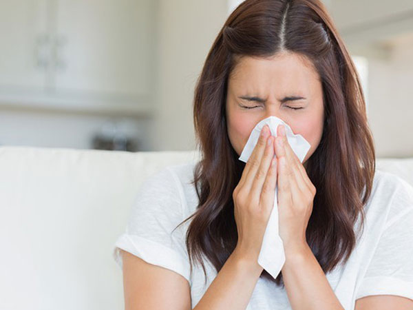 Nghe thì có vẻ đơn giản nhưng bạn hoàn toàn có thể sẽ bị điếc chỉ vì... xì mũi