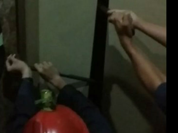 Phá cửa thang máy khách sạn, giải cứu 8 người mắc kẹt
