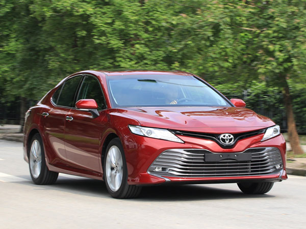 Toyota Camry mới - nỗ lực tiếp cận khách hàng trẻ