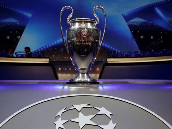 UEFA gây tranh cãi với đề xuất đổi luật Champions League