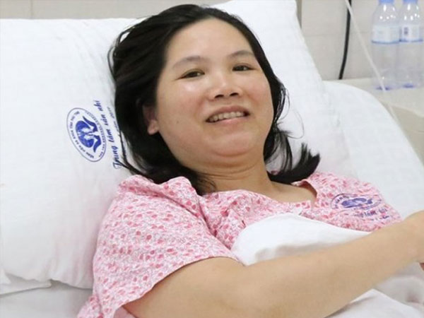 Vừa mổ bắt con vừa cấp cứu hồi sức cho sản phụ lên cơn sản giật