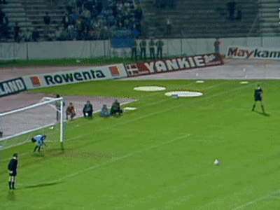 Video: Xem lại cú sút 11 m đầu tiên kiểu Panenka sau 4 thập kỷ