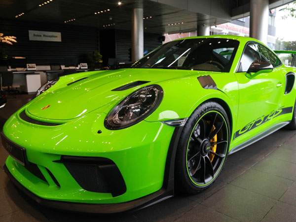 Chi tiết Porsche 911 GT3 RS giá gần 14 tỷ đồng tại VN