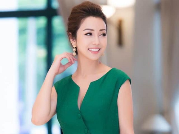Jennifer Phạm xin lỗi vì sự cố ngất xỉu trên sân khấu