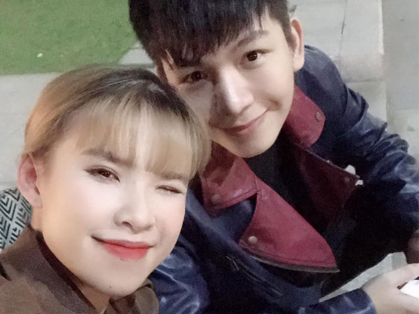 Khởi My vén áo khoe cơ bụng nhưng fan chỉ chăm chăm hối thần tượng mau có em bé