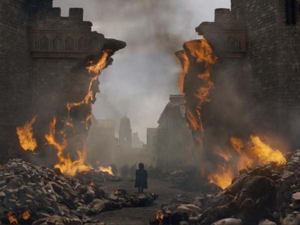 Sau 2 tuần bị ném đá dữ dội, ơn trời tập 5  Game of Thrones mùa 8 đã đúng 'chuẩn'!