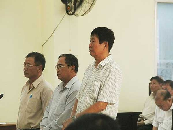 Vợ cựu Giám đốc Sở Tài nguyên làm gì để 'cứu chồng' thoát tội?