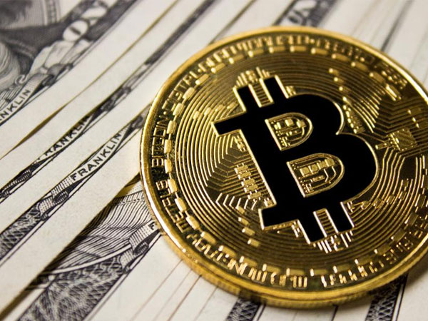 Giá Bitcoin vượt 8.000 USD sau khi Trung Quốc trả đũa Mỹ