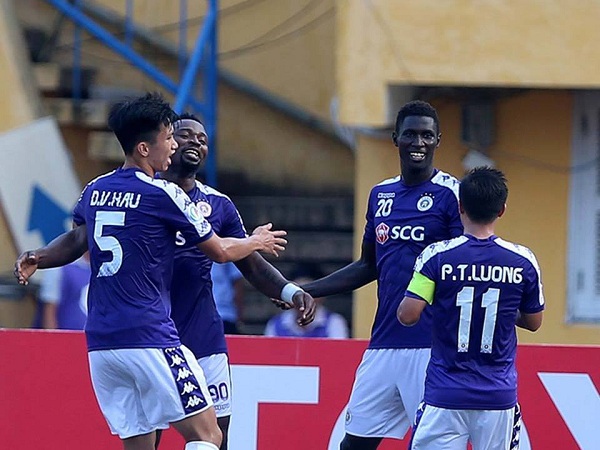 Lọt vào vòng knock-out AFC Cup, HLV đội Hà Nội lập tức đề nghị VFF hỗ trợ về lịch thi đấu
