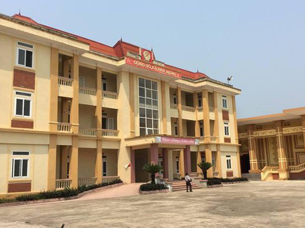 Xôn xao tin Bí thư xã và nữ cán bộ đến phòng làm việc vào buổi tối: Chưa rõ tới làm gì