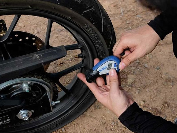 Nóng 40 độ C, xe máy cũng 'ngã bệnh', cần làm gì?