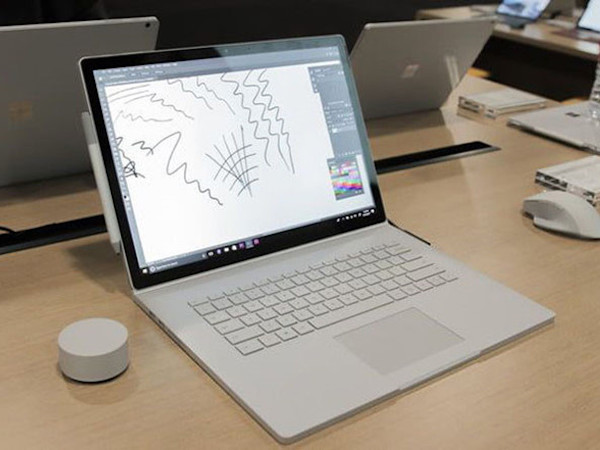 Microsoft sắp ra mắt Surface Book 2 15 inch giá rẻ