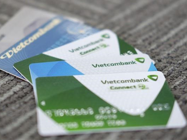 21 triệu thẻ ATM chuyển sang thẻ chip, khách có mất phí?
