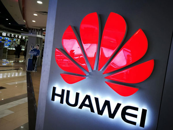 Ông Trump triệt hạ Huawei, các hãng công nghệ Mỹ thiệt hại bao nhiêu?