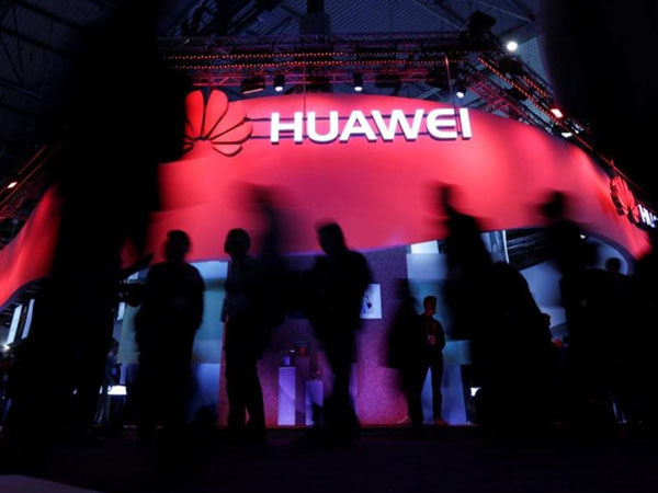 Google vừa 'chia tay' Huawei, có thể ngừng cung cấp Android mới