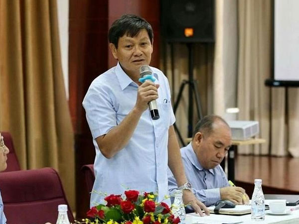 'Thủ tục làm nhà cho người nghèo còn khó hơn cho người giàu'