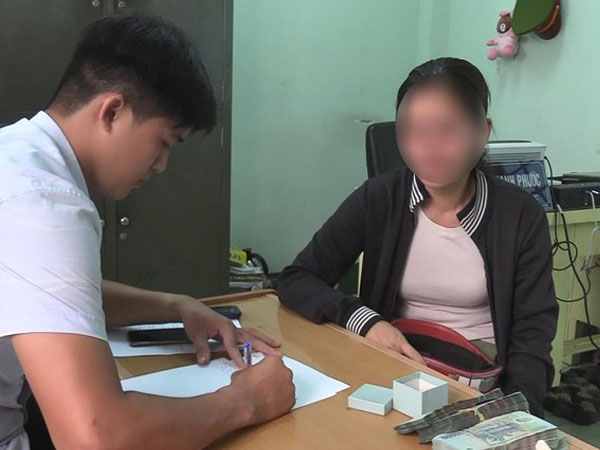Bình Dương: Người giúp việc lấy trộm hơn 270 triệu đồng