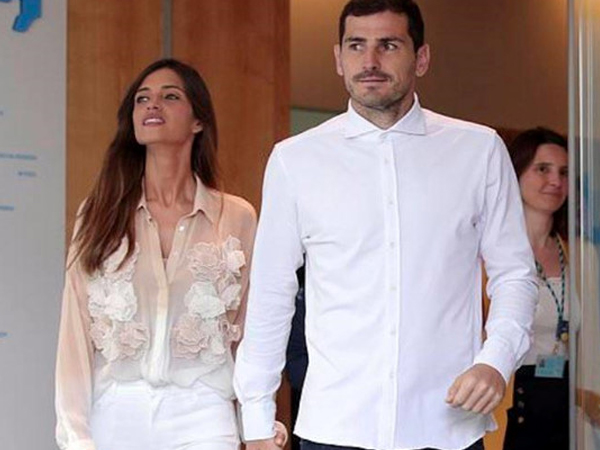 Chưa bình phục bệnh tim, Casillas nhận tin dữ từ vợ
