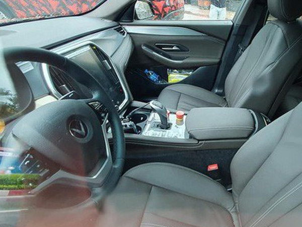 Lộ nội thất VinFast Lux chạy thử xuyên Việt: Thêm vài chi tiết mới khác biệt