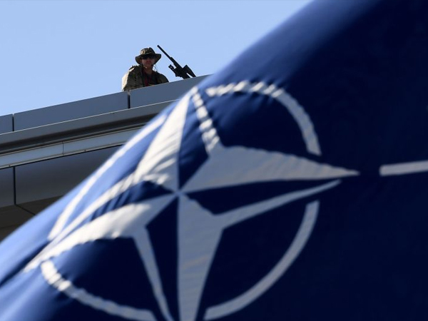 NATO tuyên bố rắn với Nga về Crimea