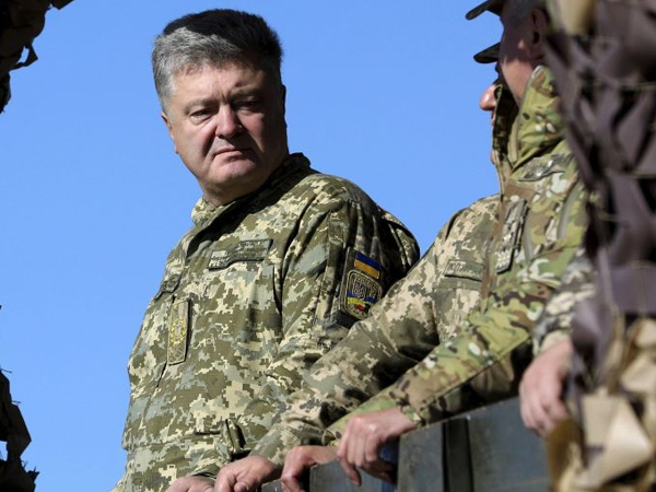 Ukraine mở vụ án hình sự với cựu tổng thống Poroshenko