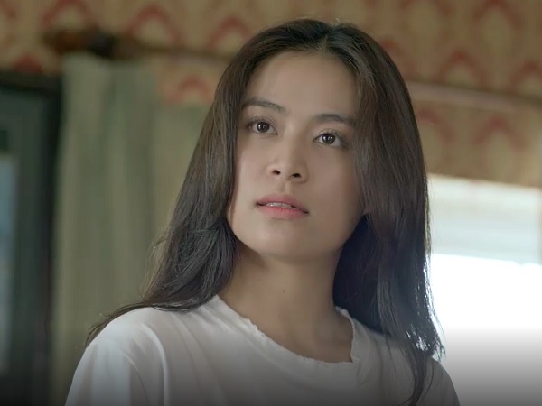 Khán giả bức xúc chỉ trích Hoàng Thùy Linh biến Mê Cung thành phim hài vì diễn đơ
