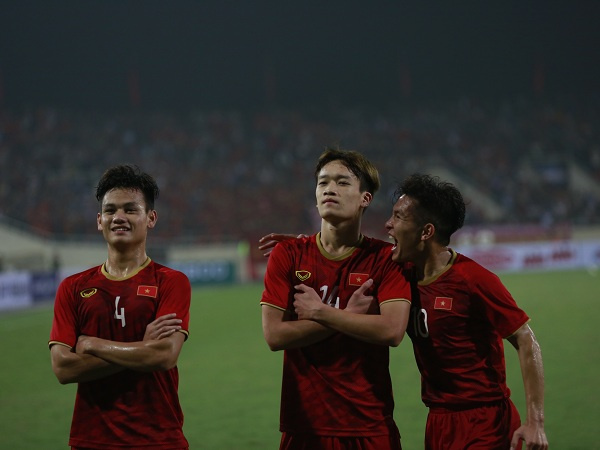 NÓNG: Tiền vệ Nguyễn Hoàng Đức không thể tập trung cùng đội U23 và ĐTQG vì tái phát chấn thương