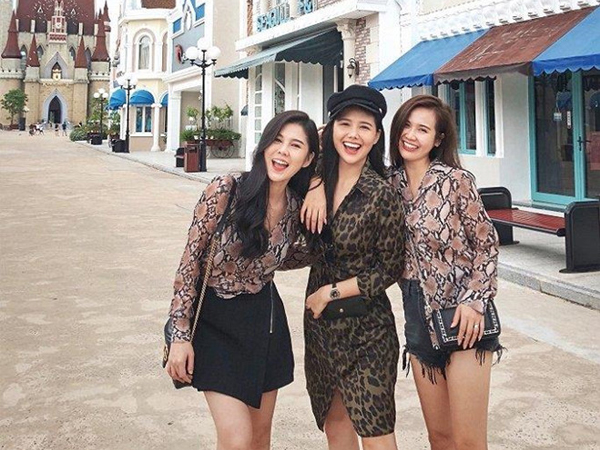 Bộ ba sinh năm 1990 thân thiết và nổi tiếng của làng hot girl Hà Thành