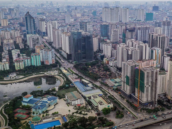 Chung cư ‘ngộp thở’ đường Hà Nội, trách nhiệm thuộc về ai?