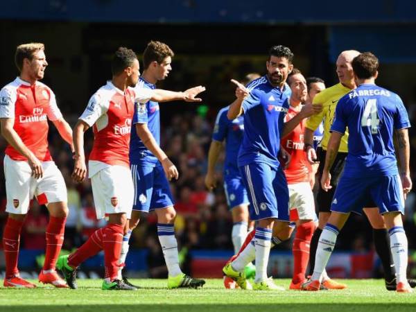 5 trận đối đầu kinh điển giữa Chelsea và Arsenal