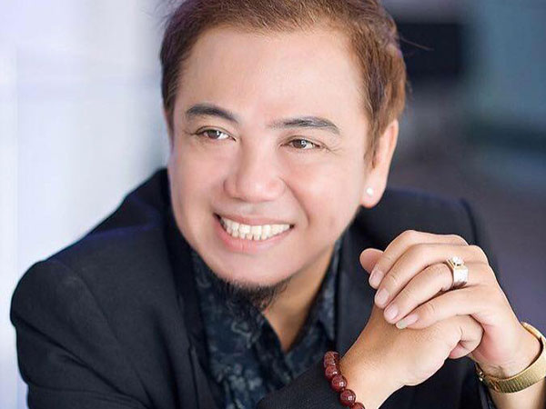 Mới tại ngoại sau khi bị bắt vì đánh bạc, nghệ sĩ Hồng Tơ có động thái mới trên facebook dù được người thân khuyên không nên sử dụng mạng xã hội