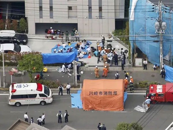 Nhật Bản: Tấn công bằng dao kinh hoàng gần Tokyo