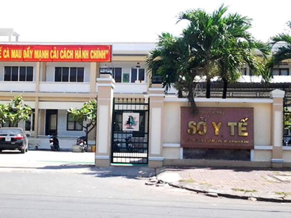 31 bác sĩ ở Cà Mau thôi việc tại bệnh viện công