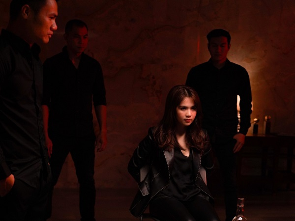 Hậu ồn ào Cannes, Ngọc Trinh tung teaser phim mới bị tát 'sấp mặt'