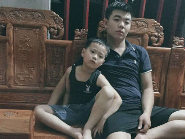Tâm sự của thanh niên có cậu em trai kém 18 tuổi đích thị là... 'cục nợ' siêu cấp đáng yêu