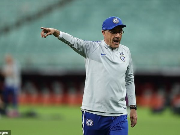Các cầu thủ Juventus được thông báo Sarri sẽ là HLV mới của họ