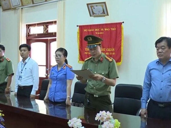 Vụ gian lận điểm thi gây chấn động: Giám đốc Sở GD-ĐT tỉnh Sơn La có vô can?